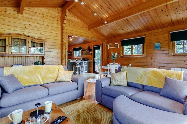 Cottage for 4 people, with Hot tub and Garden in Branscombe