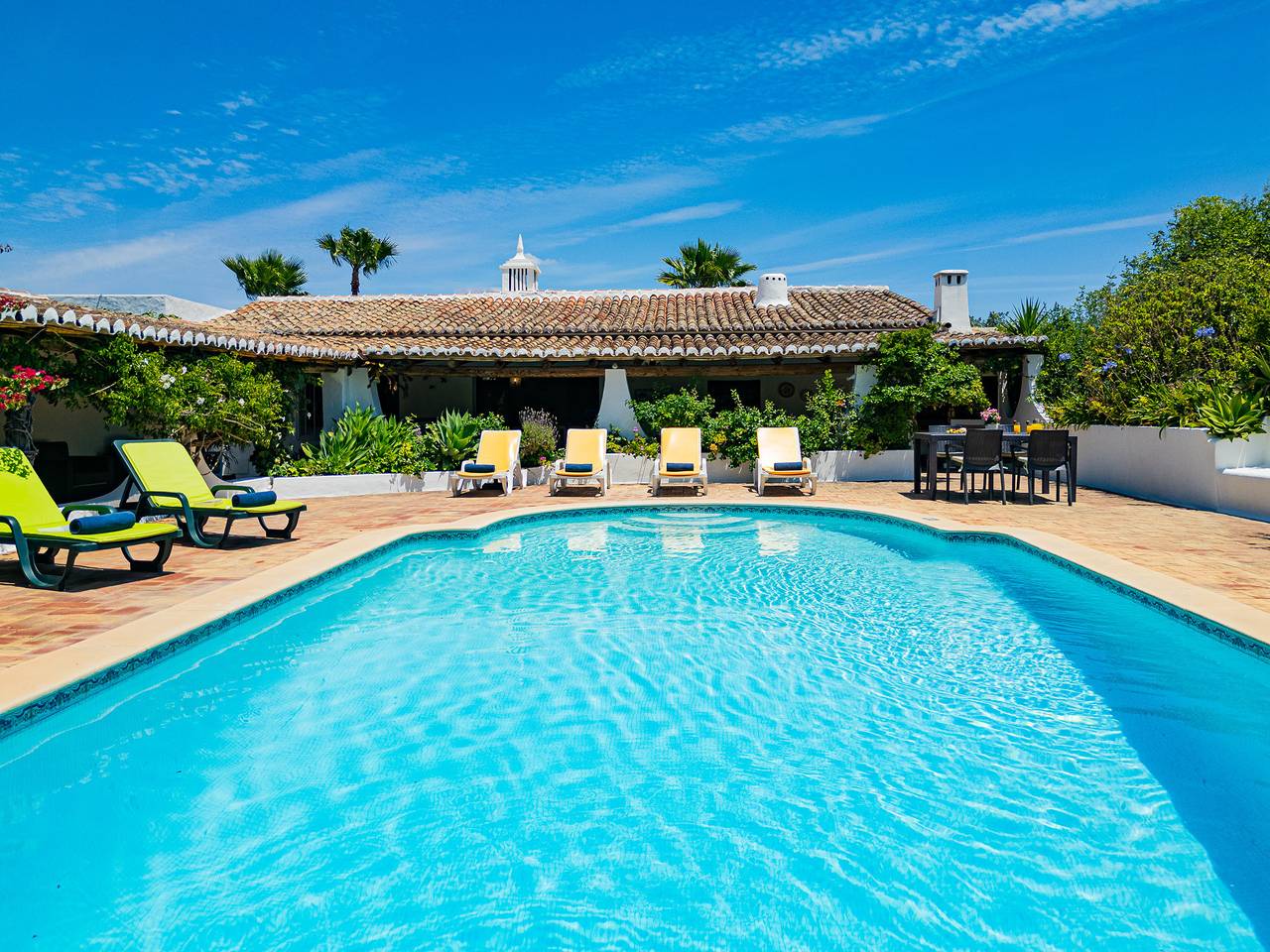 Villa Alice in Guia, Faro District