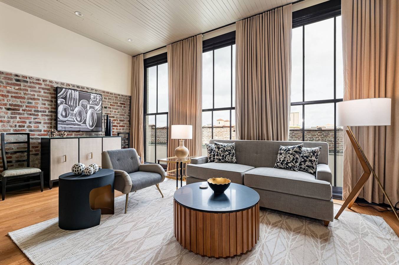Apartamento entero, 3Br Ultimate Group Retreat 2 Blocks to Bourbon St | The Mayfair in Storyville (New Orleans), New Orleans