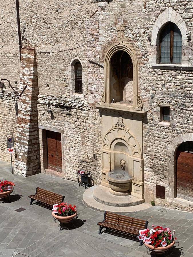 Residenza Via Dante in Gubbio, Umbria