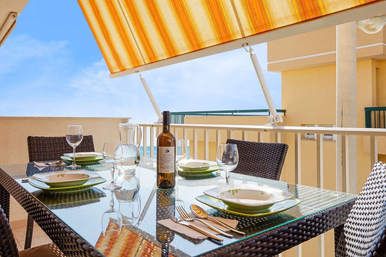 Appartement entier, Appartement "Pegaso House" avec vue sur la mer, Wi-Fi & Terrasse in Pozzallo, Province de Ragusa