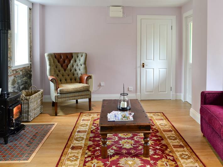 Roseburn Cottage in Moffat, Dumfries and Galloway