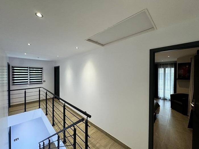 Gîte pour 8 personnes, avec jardin et jacuzzi ainsi que sauna et terrasse à Cevins