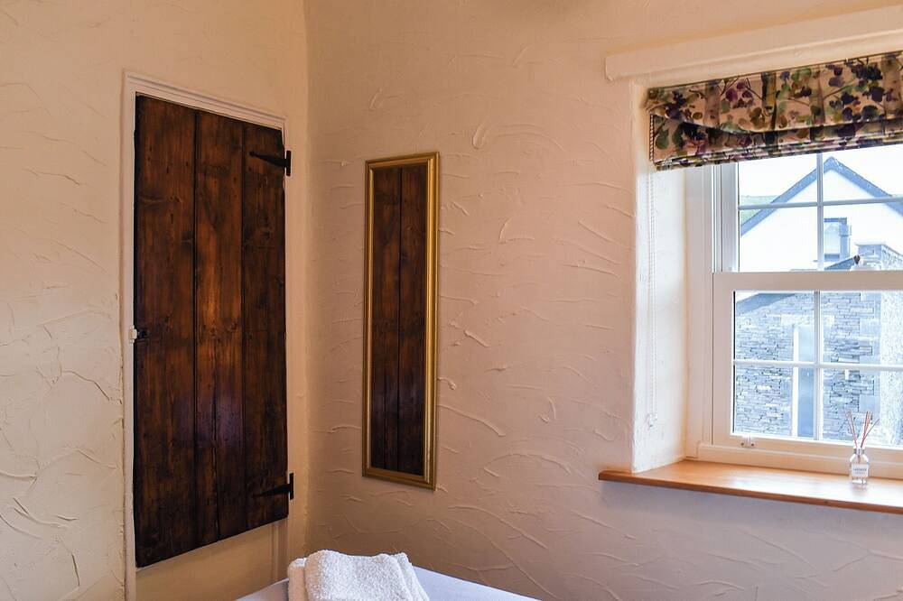 This quaint chocolate box cottage is nestled in the heart of Cartmel village. in Cartmel, Lake District
