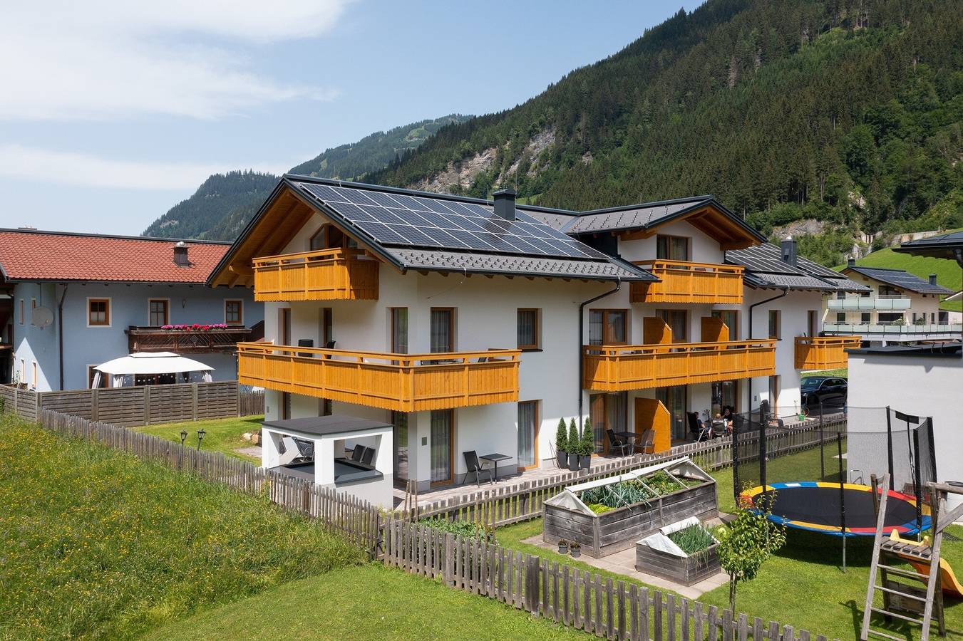 Ganze Wohnung, Apartment 'Gästehaus Egger 1' mit Bergblick, Balkon und Wlan in Großarl, Ski Amadé