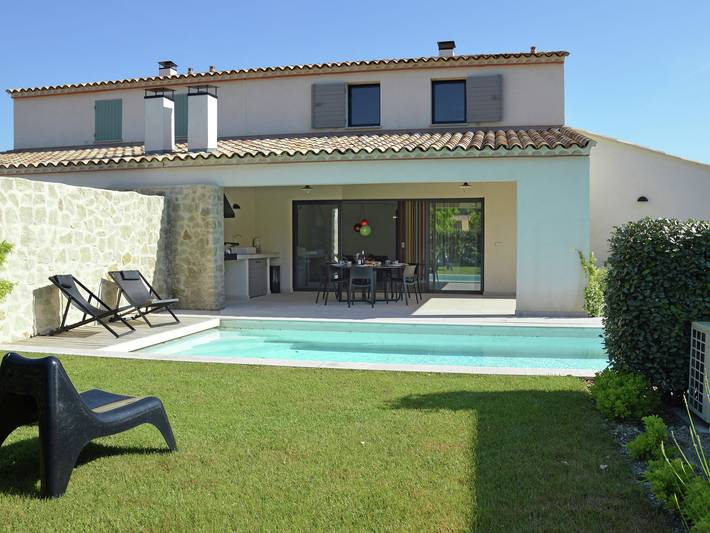 Villa pour 9 personnes, avec Terrasse et Piscine