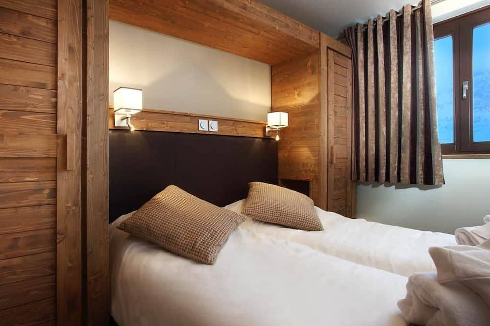 Entire apartment, Wifi, 50m from resort center, fitness, swimming pool, sauna, hammam, balcony, tv, ski locker, 32m² in Les Arcs, Bourg-Saint-Maurice