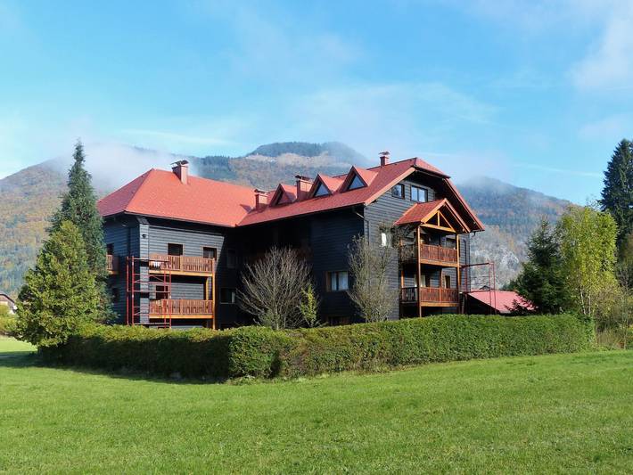 Ferienwohnung für 9 Personen, mit Garten und Balkon