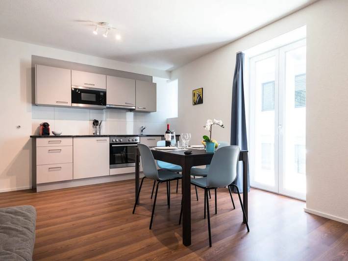 Appartement entier, 2 Pièces 4 Personnes in Zürich 48 Altstetten, Zurich