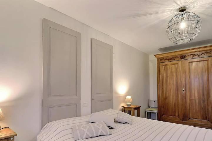 Location de vacances pour 6 personnes, avec Jacuzzi et Jardin à Cheminas - 3