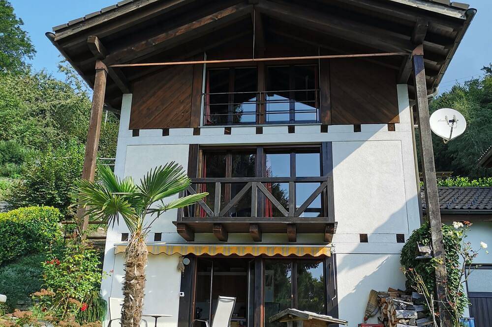 Apartamento entero, Cozy vacation apartment with lake view, quiet location in Locarno, Alpes Ticineses y del Verbano