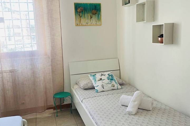 Central House near the airport in Fiumicino, Rome Province