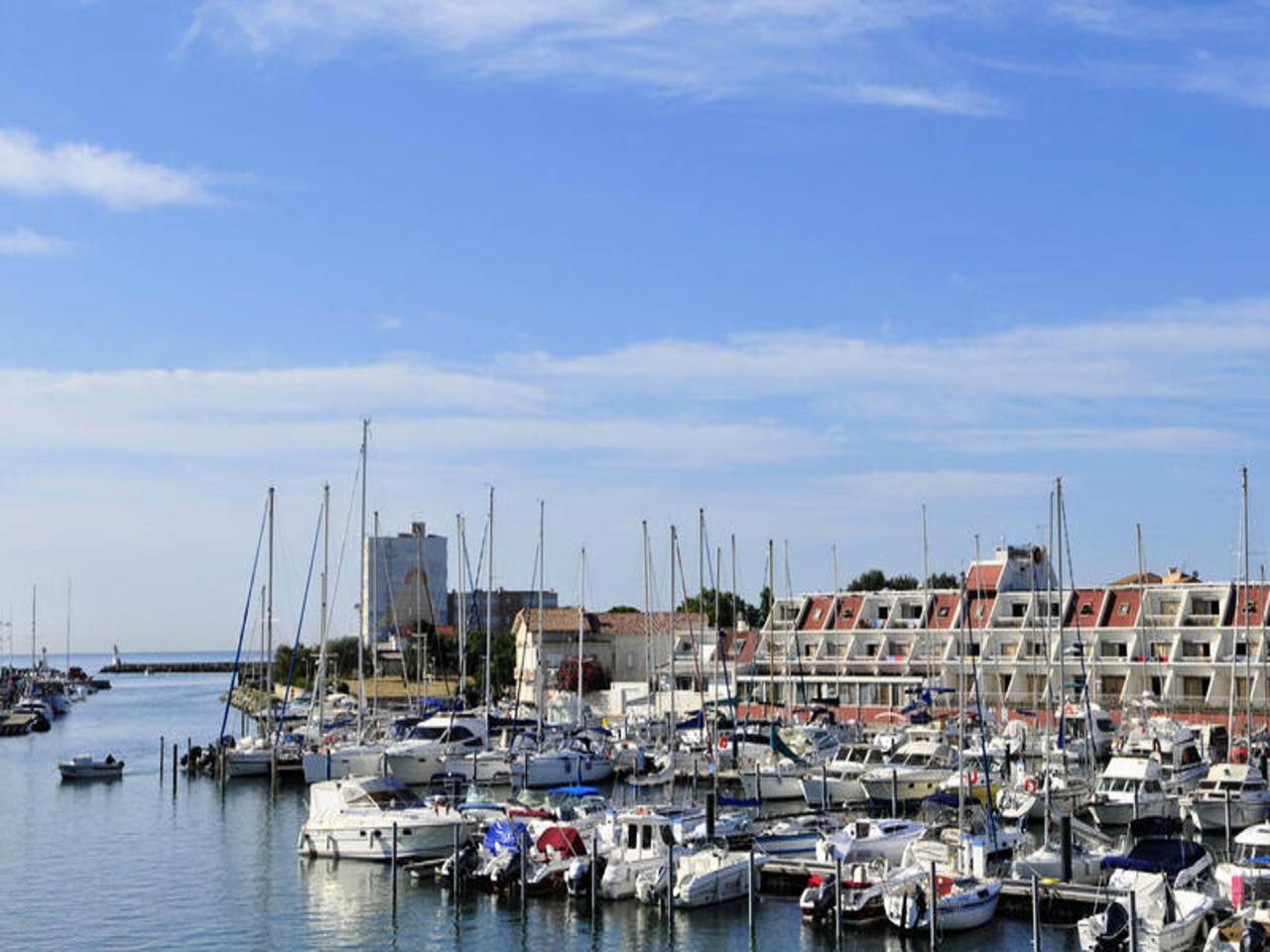 Entire apartment, Apartment in Carnon near Beach & Port in Carnon-Plage, Mauguio