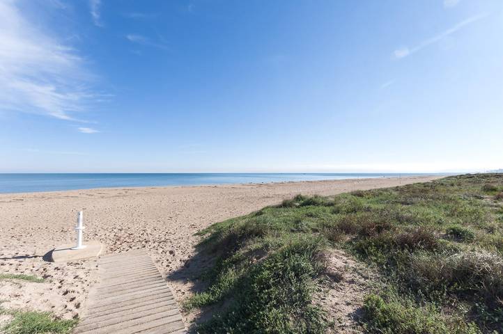 Ganze Ferienwohnung, Abaco - Apartment mit Meerblick in Platja de Xeraco mit Free Wifi in Playa Xeraco, Xeraco