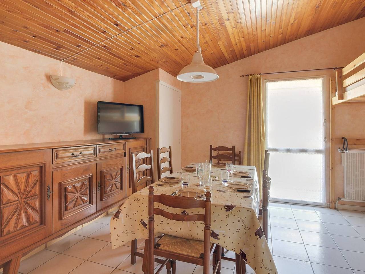 Ganze Wohnung, 2-Zimmer-Wohnung, 6 Pers, direkt an der Piste, gemütlich in La Mongie, Bagnères-de-Bigorre