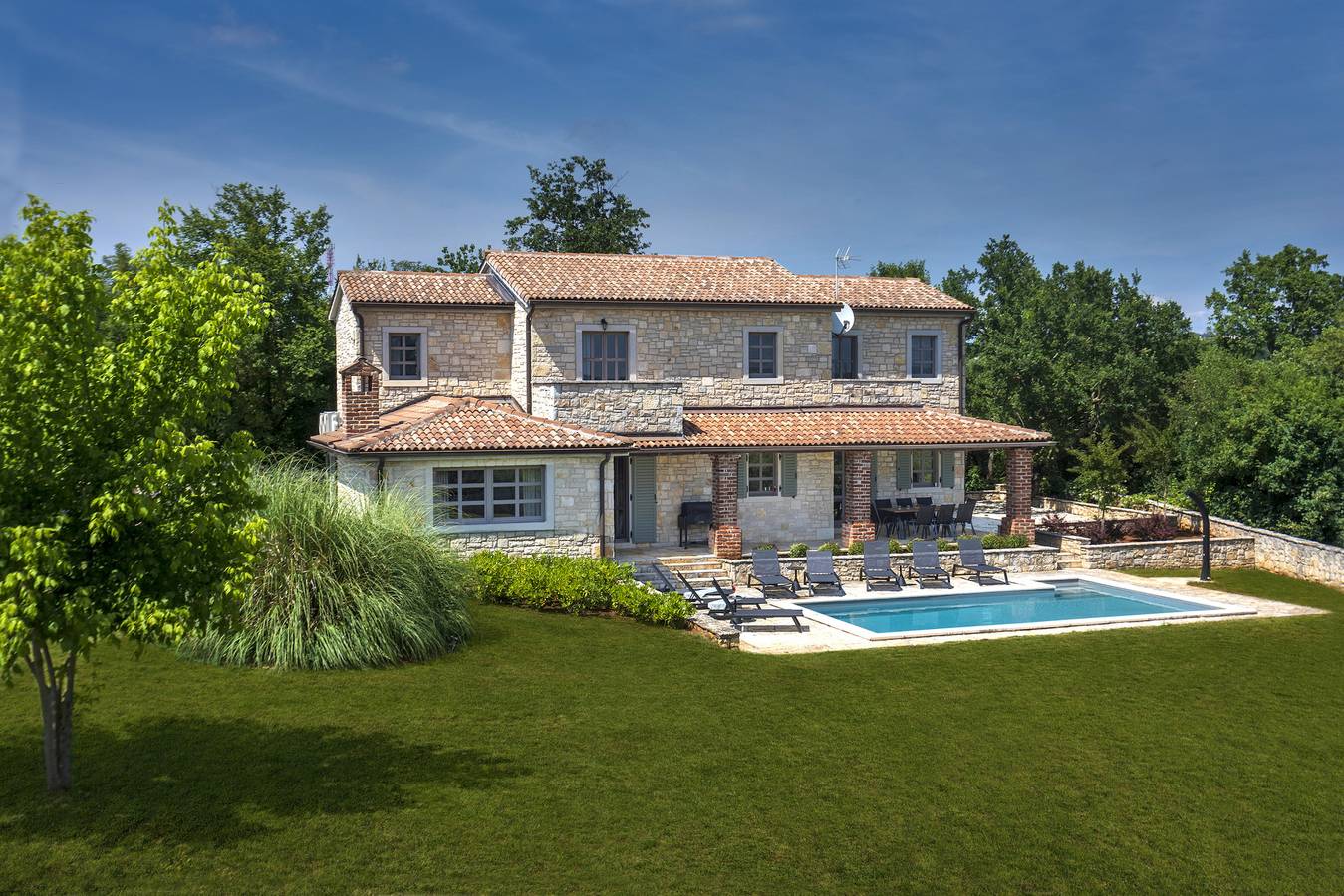 Villa Luna by Villas Guide in Sveti Lovreč Pazenatički, Zentralistrien