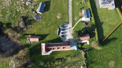 Gîte pour 22 personnes, avec balcon et jardin à Le Bois-Hellain