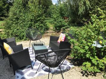 Gîte pour 4 personnes, avec jardin ainsi que vue et terrasse à Le Fied