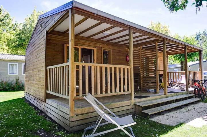 Maison pour 2 personnes, avec sauna et piscine ainsi que terrasse et jacuzzi, animaux acceptés à Coulon