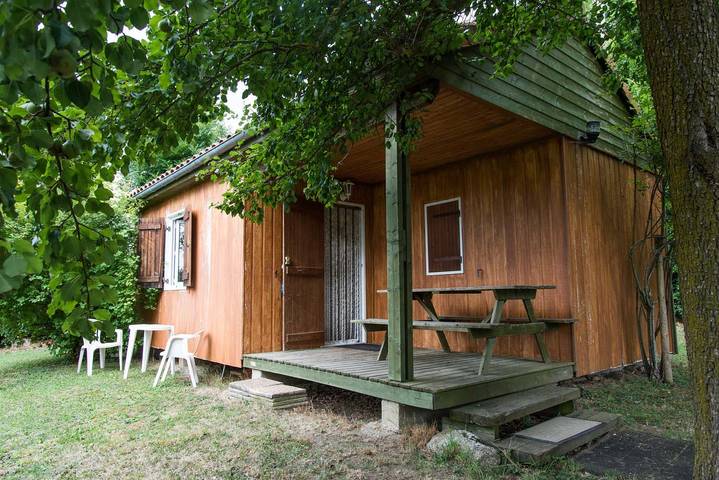 Gîte pour 4 personnes, avec Terrasse ainsi que Jardin et Vue à Auroux (Lozère)