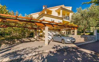 Cottage pour 2 personnes, avec jardin dans Krk
