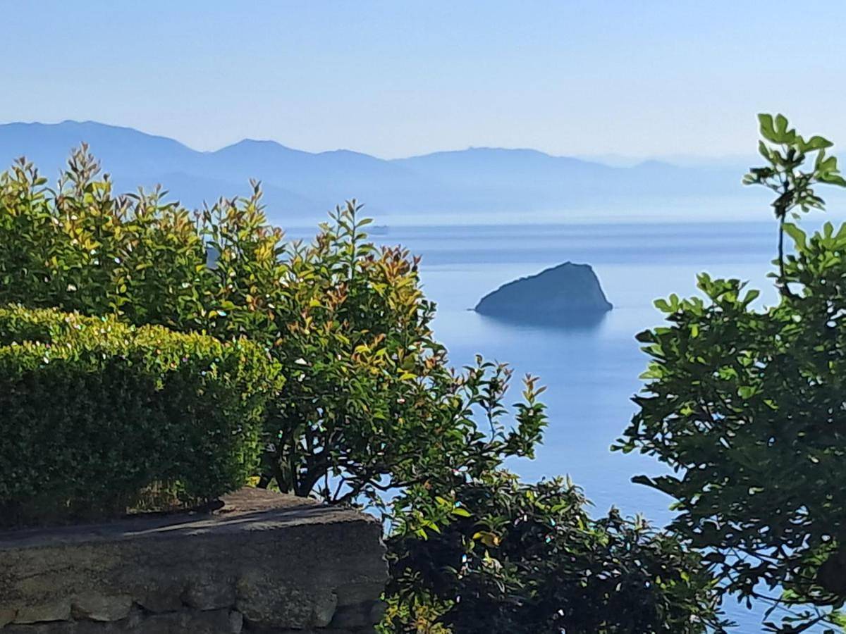 Villa Aga in Noli, Riviera di Ponente