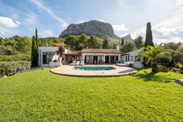 Finca für 6 Personen, mit Garten und Terrasse sowie Pool in Colònia de Sant Pere