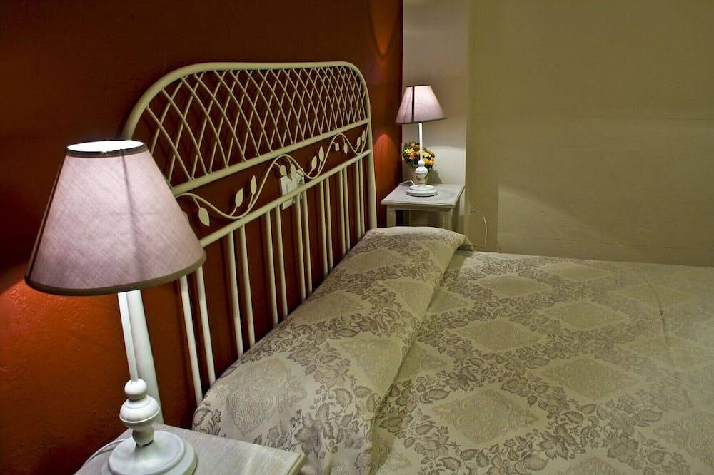 Rural Ideal Pour Famille Logement Ogrupo 6 0 8 Personnes in El Grado, Pyrénées Aragonaises