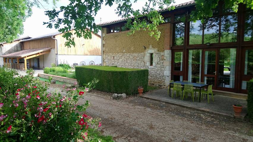 Gîte pour 49 personnes, avec piscine ainsi que balcon et jardin dans le Tarn-et-Garonne - 4