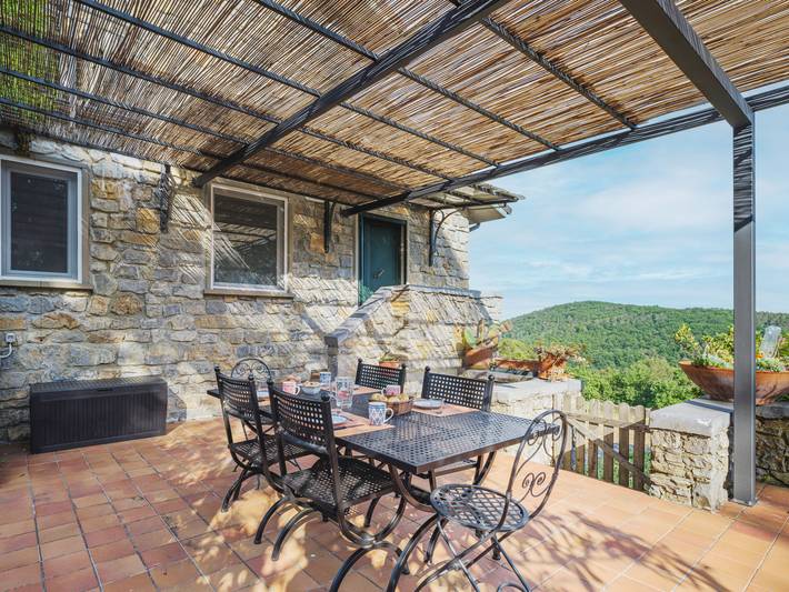 Location de vacances pour 6 personnes, avec Terrasse et Jardin à Tellaro