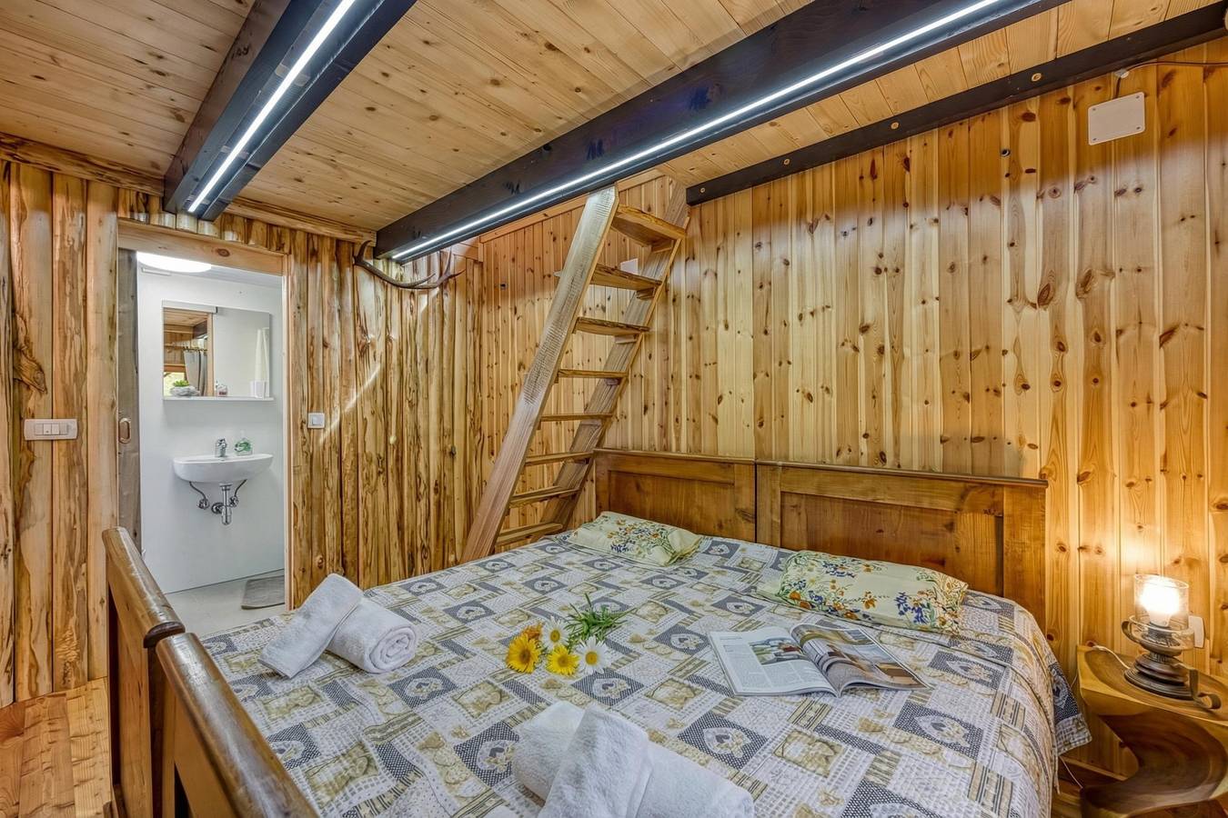 Wooden Chalet Kalanka in Pristine Nature in Slowenien