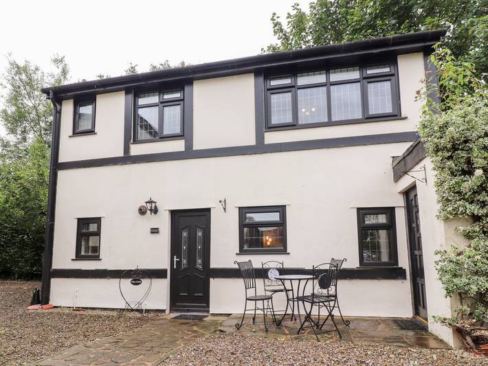 Cottage for 4 people, with Pool in Blackpool