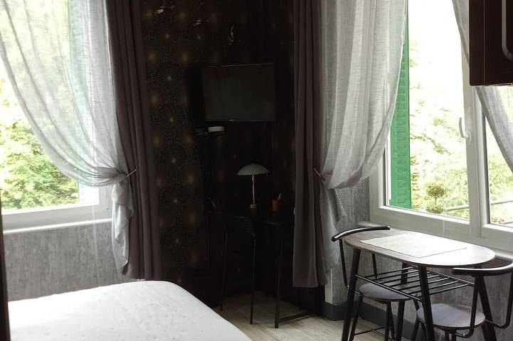Gîte pour 2 personnes, avec terrasse à Olliergues - 3
