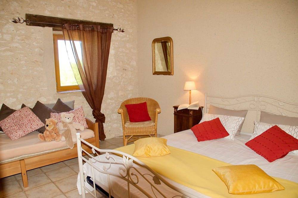 Gîte 3 \"Le Coin\" con aire acondicionado y una gran piscina / terraza con vistas a Bastide in Monflanquin, Región de Villeneuve-sur-Lot