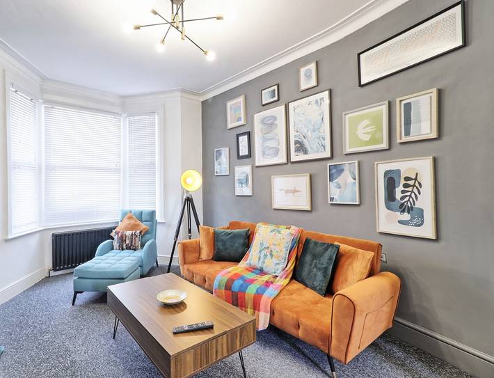 Holiday rental for 11 people in Southend-on-Sea