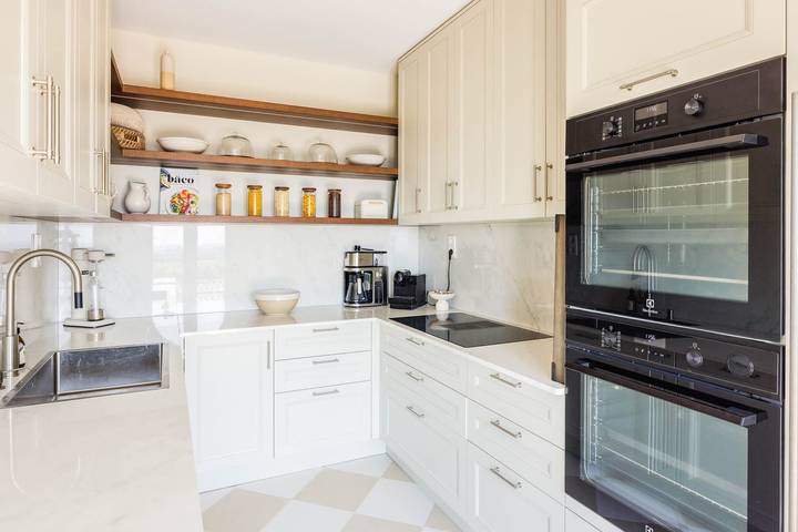 Ferienhaus für 12 Personen, mit Sauna und Terrasse sowie Garten in Vence - 4