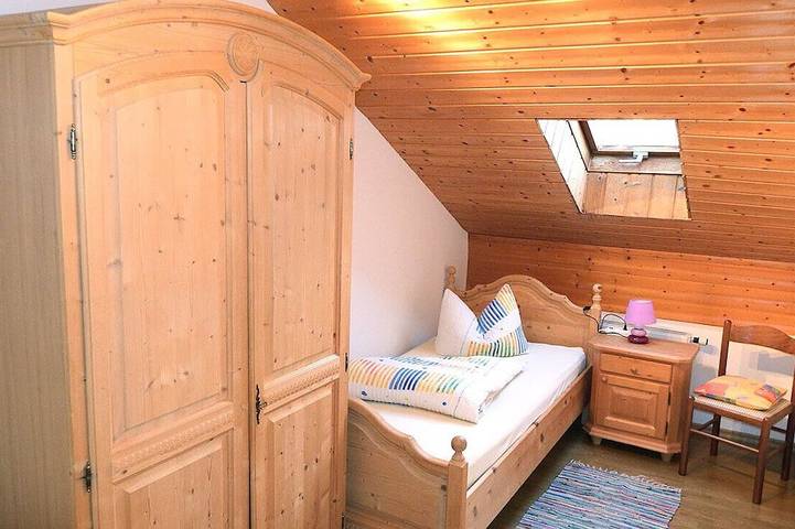 Ferienhaus für 7 Personen, mit Garten und Balkon in Lindberg - 2