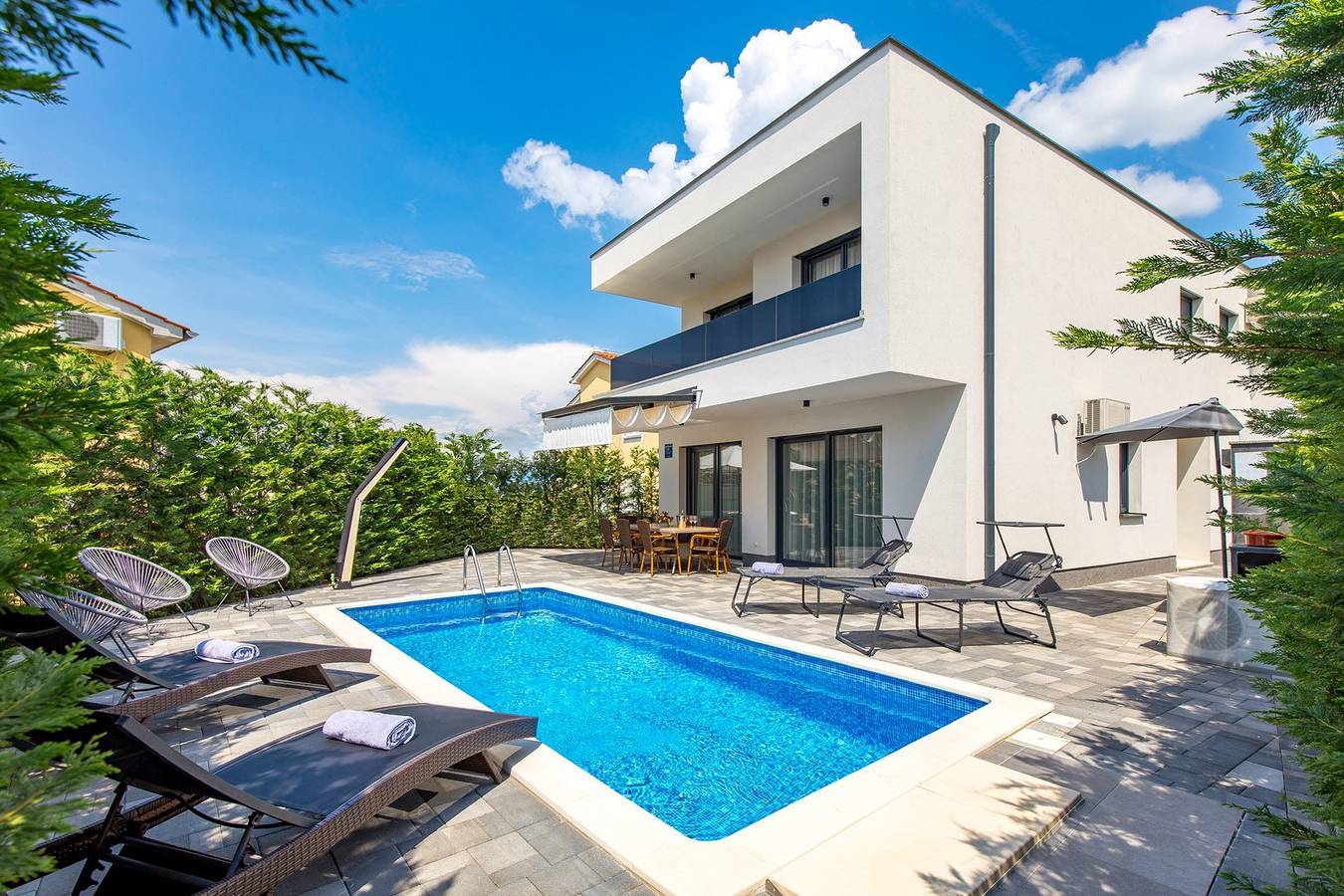 Stilvolle Villa Metra Maris2 mit Meerblick und Pool auf Krk in Zidarici, Krk