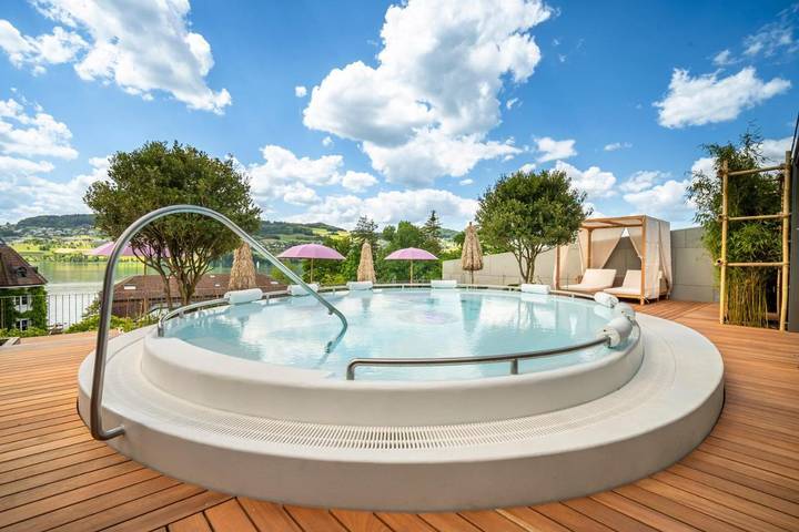 Hôtel pour 4 personnes, avec sauna et jardin ainsi que jacuzzi et piscine
