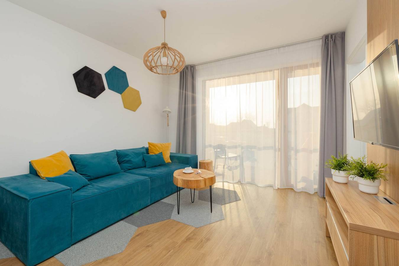Cały apartament, Apartament wakacyjny dla 6 osób z balkon/ taras in Sarbinowo, Powiat koszaliński