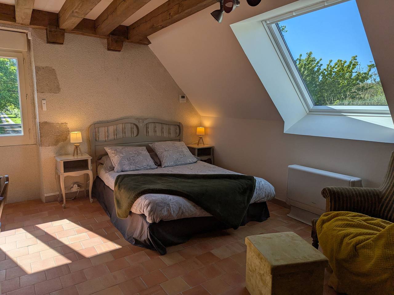 Gîte en forêt avec jardin, terrasse et parking près de la Loire in Saint-Firmin-sur-Loire, Région de Montargis