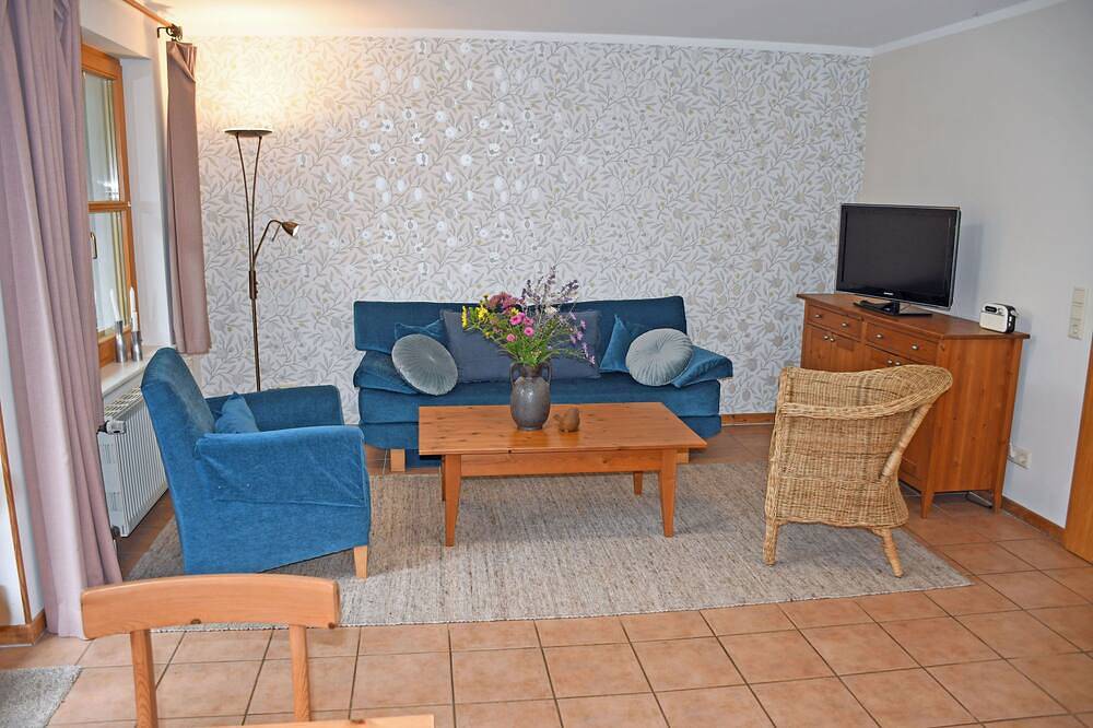03 Ferienwohnung mit Gartenterrasse - Ferienwohnungen im Fischerdorf und unterm in Neu Reddevitz, Lancken-Granitz