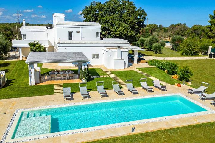 Location de vacances pour 10 personnes, avec jardin à Carovigno - 4