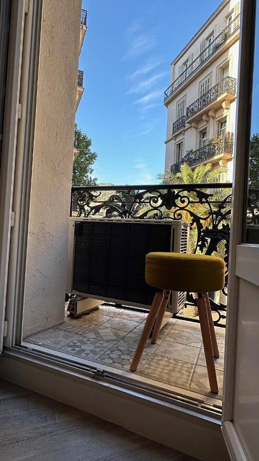 Gîte pour 4 personnes, avec balcon dans Gare De Toulon - 2