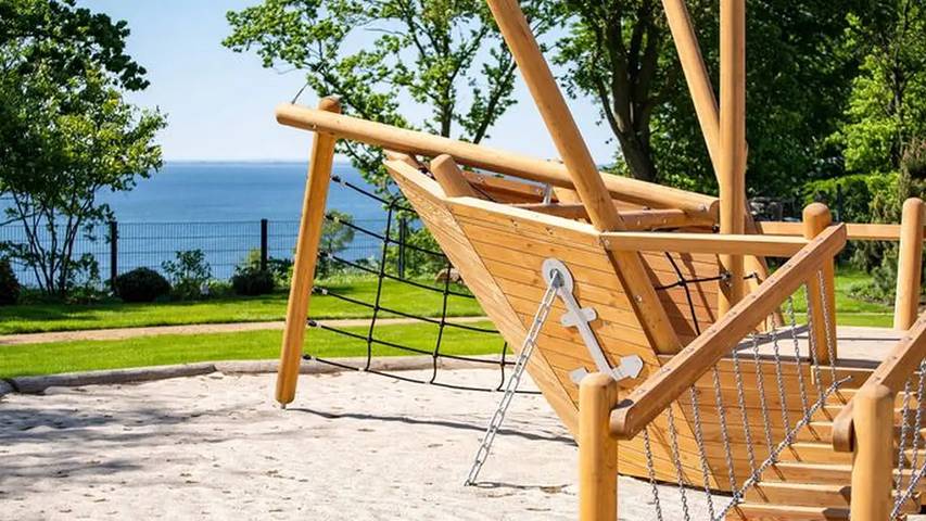 Ferienwohnung für 6 Personen, mit Sauna und Garten sowie Balkon in Zirchow