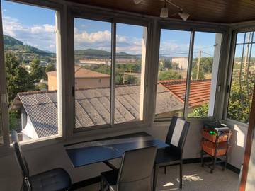 Gîte pour 3 personnes, avec jardin et vue, animaux acceptés à Alès