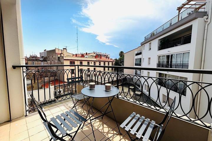 Vakantieappartement voor 3 personen, met terras in Pia