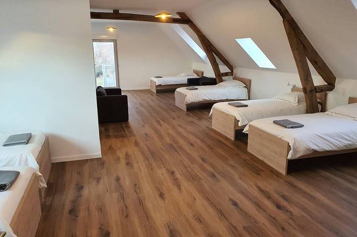 Gîte pour 45 personnes, avec jardin à Saint-Cyr-en-Val - 3