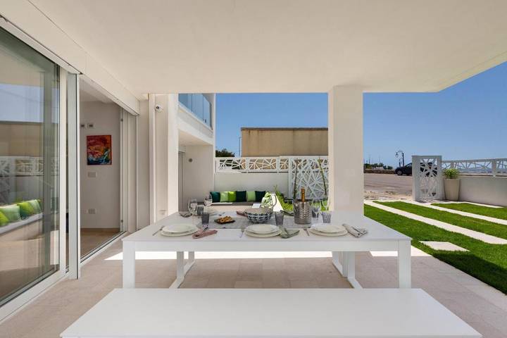 Villa pour 8 personnes, avec piscine et vue ainsi que jardin et terrasse dans Santa Maria di Leuca - 4