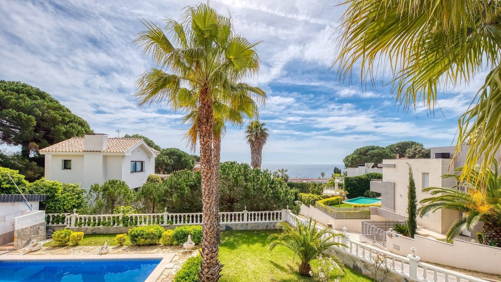 Villa "Costacabana - Estrella" with Sea View, Private Pool & Wi-Fi in Lloret de Mar, Costa Brava